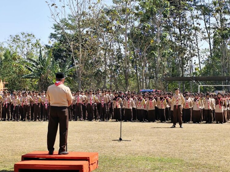 Ketua Kwarcab Karanganyar Menutup Perkemahan Wirakarya Cabang