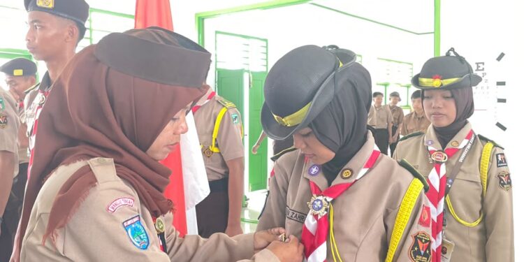 Nahkoda Baru Ambalan Pattolo Lipu & Ambalan Andi Depu Pangkalan UPTD SMAN 1 Karossa