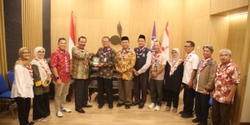 Kwarnas Terima Audiensi Yayasan Pesantren Islam Al Azhar