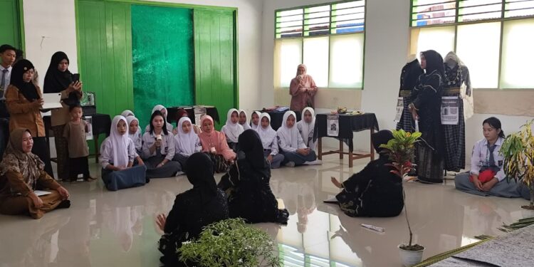 Pagelaran Budaya Dari Ambalanku Untuk Sulbar