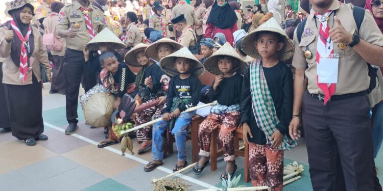 Pramuka Siaga Sd Inpres 12/79 Hulo Tampil Inspiratif Dalam Karnaval Pesta Siaga, Usung Pesan Ketahanan Pangan.