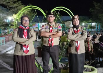 UPT SD Inpres 12/79 Nusa Utus Pembina Pramuka Ikuti KMD Golongan Penggalang