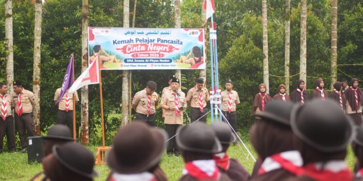 Ketua Kwarcab Gerakan Pramuka Kota Medan Buka Kemah Pelajar Pancasila Cintai Negeri SMA Al Fityan School Medan