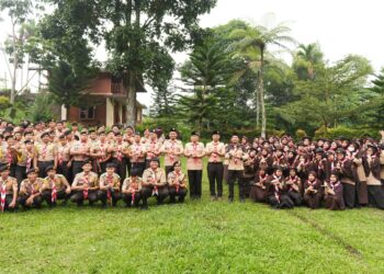 Ketua Kwarcab Gerakan Pramuka Kota Medan Buka Kemah Pelajar Pancasila Cintai Negeri SMA Al Fityan School Medan