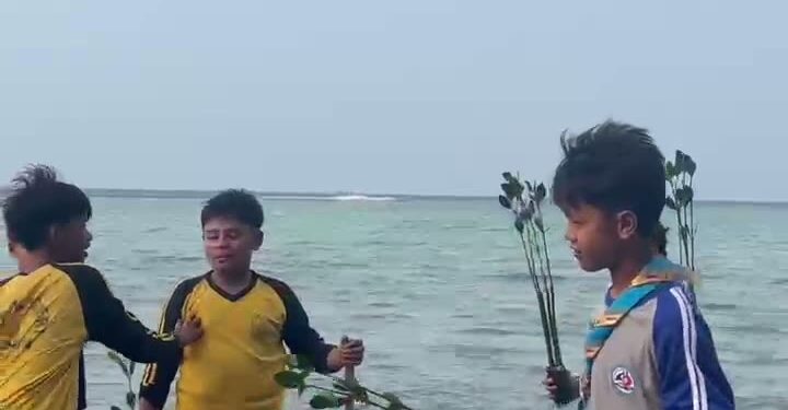 Lestarikan Ekosistem Pesisir, Saka Kalpataru Kepulauan Seribu Gelar Restorasi Lingkungan
