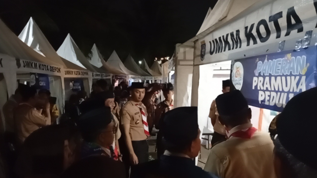 Pererat Kebersamaan dan Semarakkan Hari Pramuka ke-65, Ketua Kwarcab Kota Depok Kunjungi Stan Kwarran Cilodong